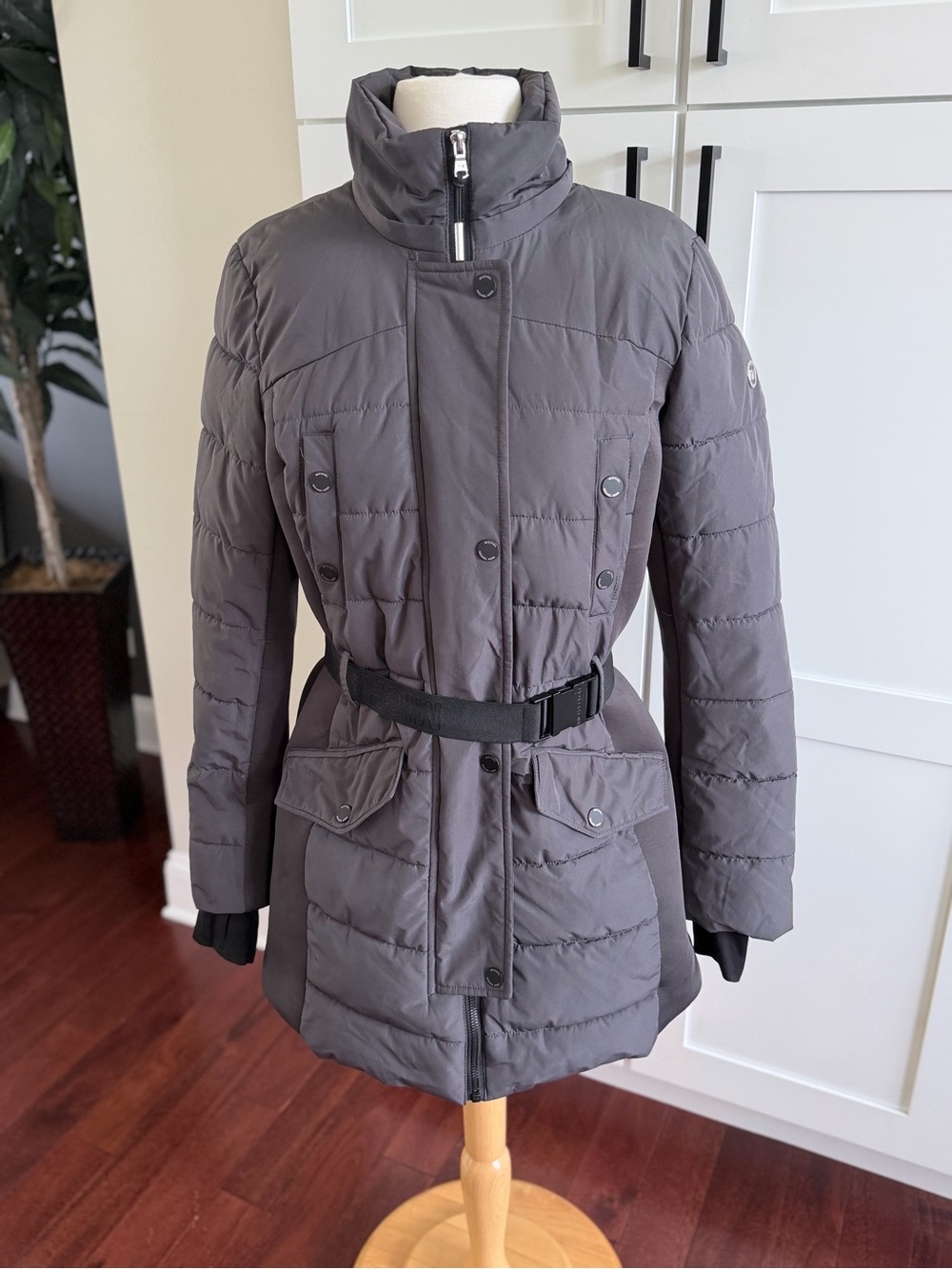 Michael Kors Belted Puffer Coat Jacket Grey Women’s Size M Designer Slimming